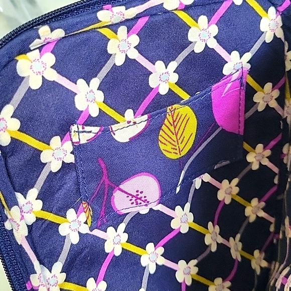 VERA BRADLEY blue/purple floral tablet/document sleeve - Picture 6 of 8